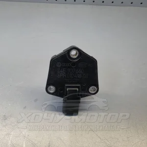 Датчик уровня масла Audi A3 04E907660