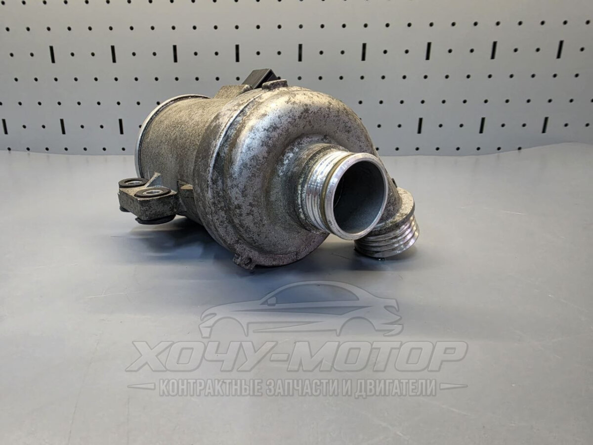 Насос водяной Помпа BMW F20